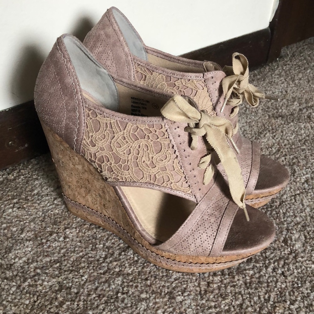 Cute lace wedges